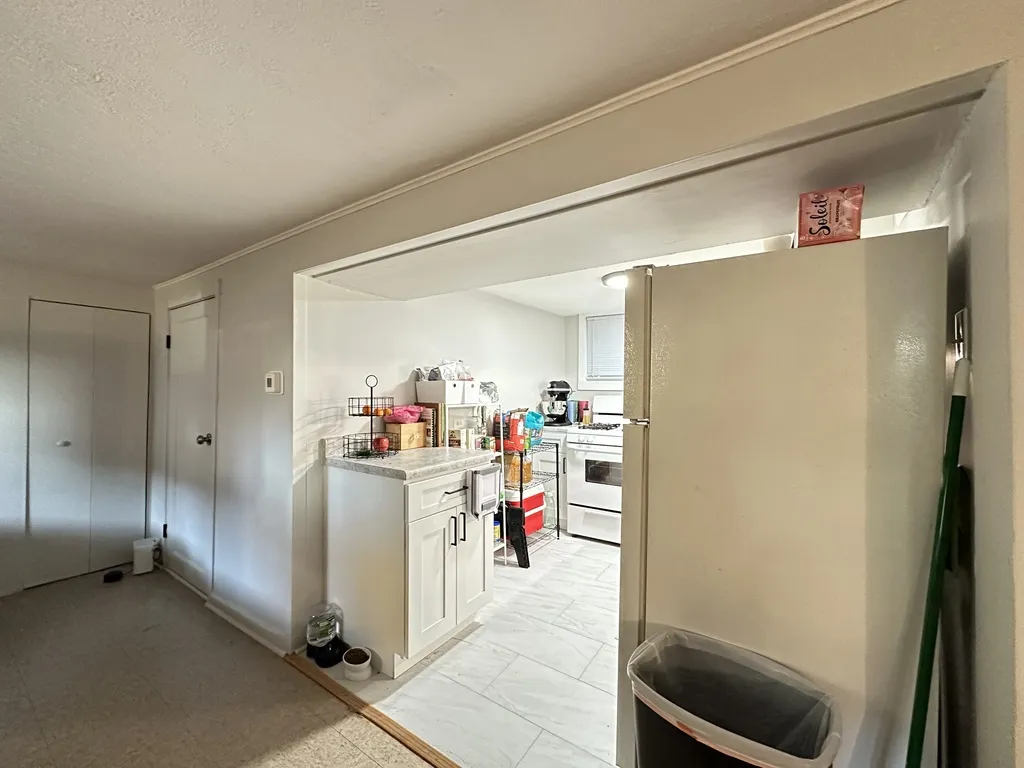 5701 N Keystone Ave, , 60646, USA 60646-unit#G-Chicago-IL