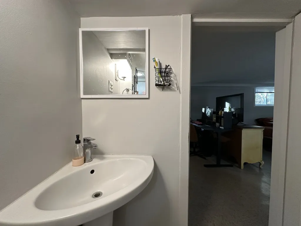 5701 N Keystone Ave, , 60646, USA 60646-unit#G-Chicago-IL