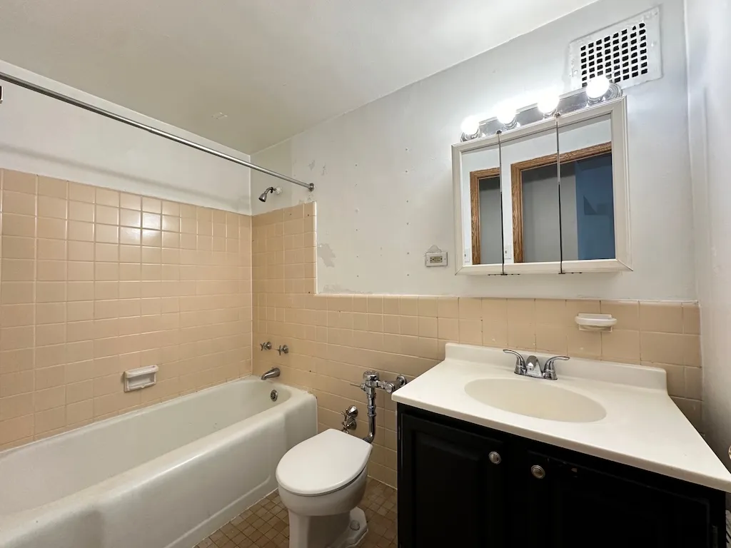 4180 N Marine Dr, , 60613, USA 60613-unit#312-Chicago-IL