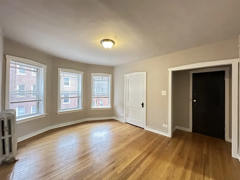 4027 W Melrose St, , 60641, USA 60641-unit#2S-Chicago-IL