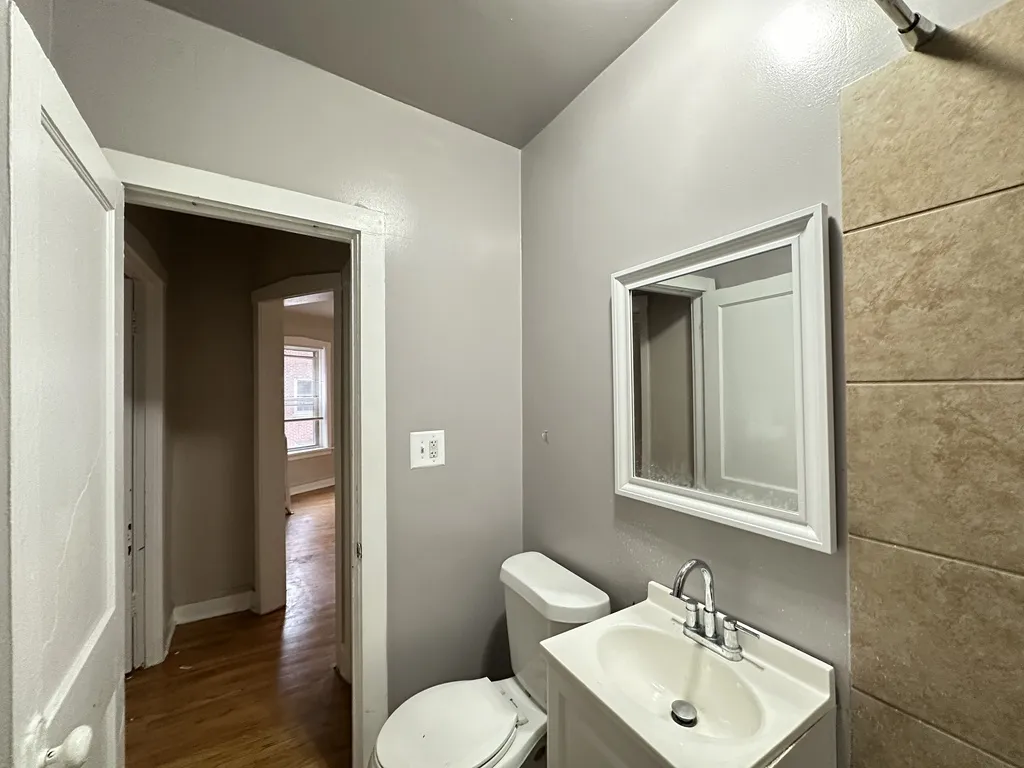 4027 W Melrose St, , 60641, USA 60641-unit#2S-Chicago-IL