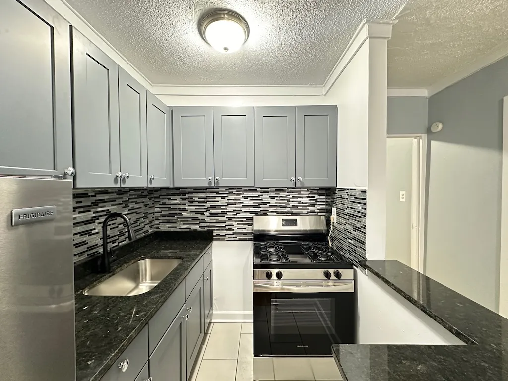 5668 N Ridge Ave, , 60660, USA 60660-unit#1N-Chicago-IL