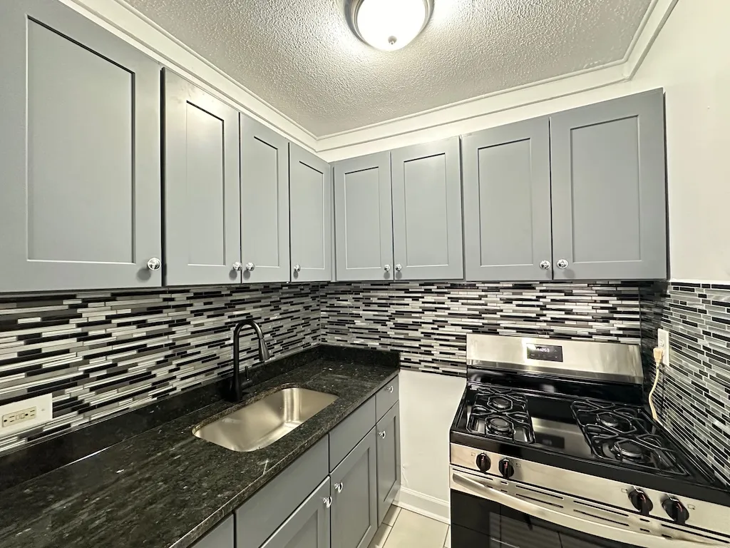 5668 N Ridge Ave, , 60660, USA 60660-unit#1N-Chicago-IL