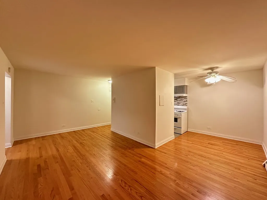 3710 N Pine Grove Ave, ,  60613, USA 60613-unit#418-Chicago-IL