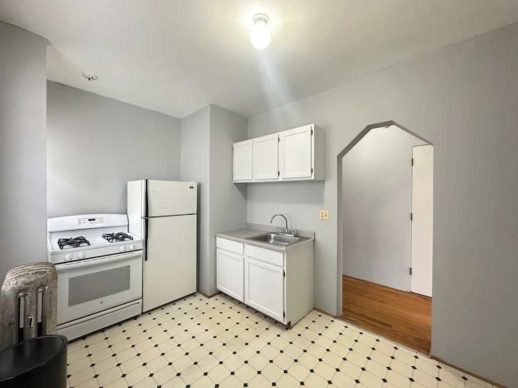 1212 W Thorndale Ave, , 60660, USA 60626-unit#6-Chicago-IL