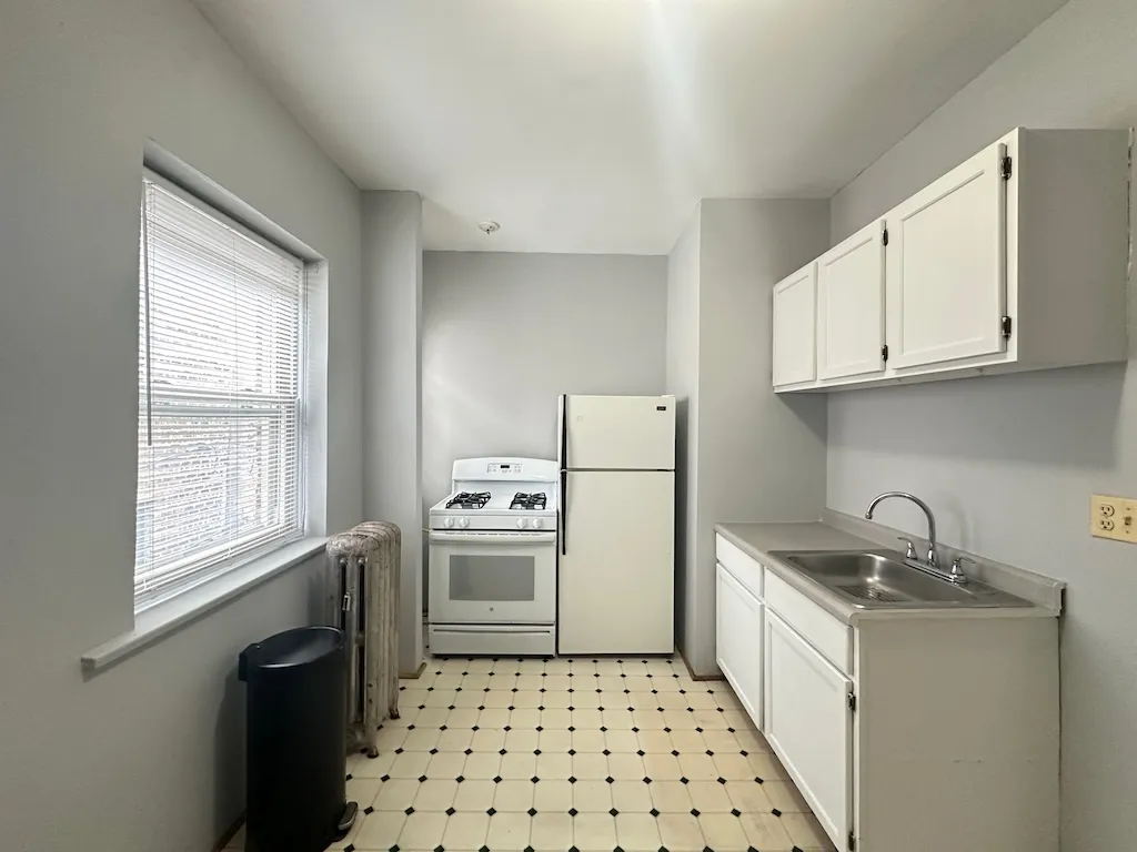 1212 W Thorndale Ave, , 60660, USA 60626-unit#6-Chicago-IL