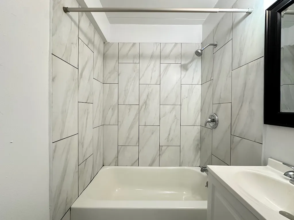 1360 W Touhy Ave, , 60626, USA 60626-unit#510-Chicago-IL