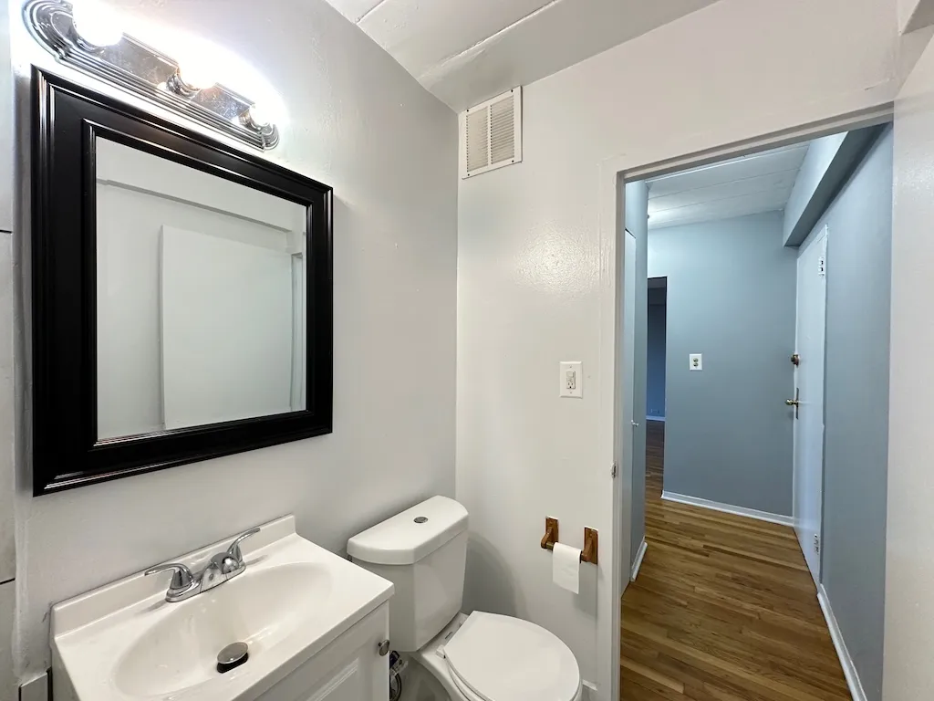 1360 W Touhy Ave, , 60626, USA 60626-unit#510-Chicago-IL