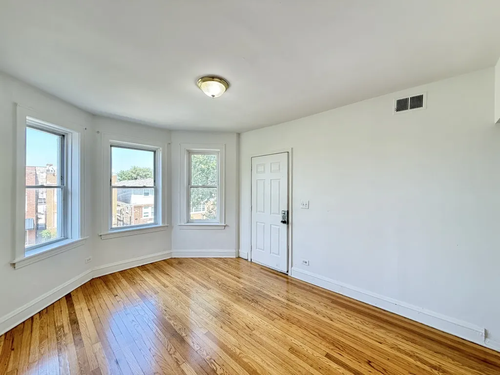 4251 W Haddon Ave, ,  60651, USA 60651-unit#2-Chicago-IL