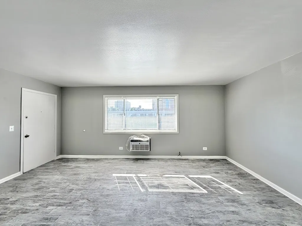 1422 Carol St, Park Ridge,  60068, USA 60068-unit#2B-Chicago-IL