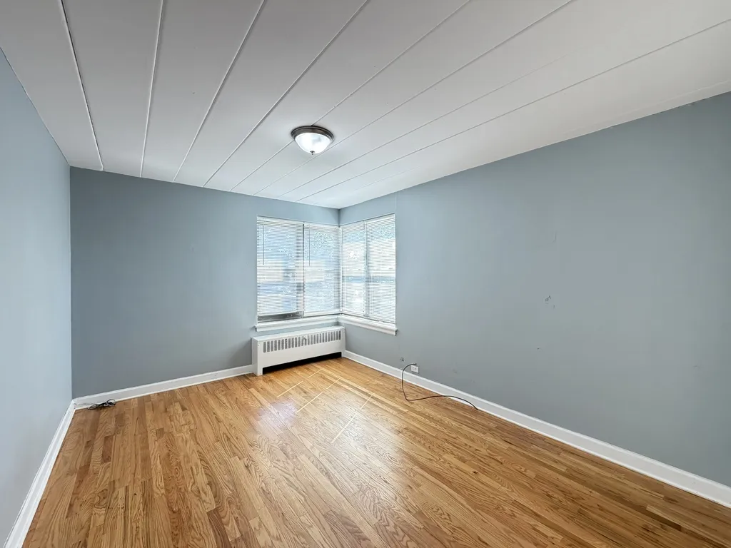 1360 W Touhy Ave, ,  60626, USA 60626-unit#301-Chicago-IL