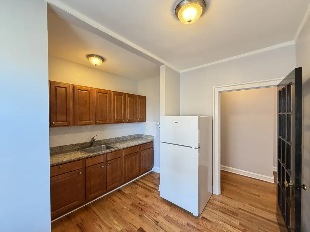 917 W Eastwood Ave, , 60640, USA 60640-unit#705-Chicago-IL