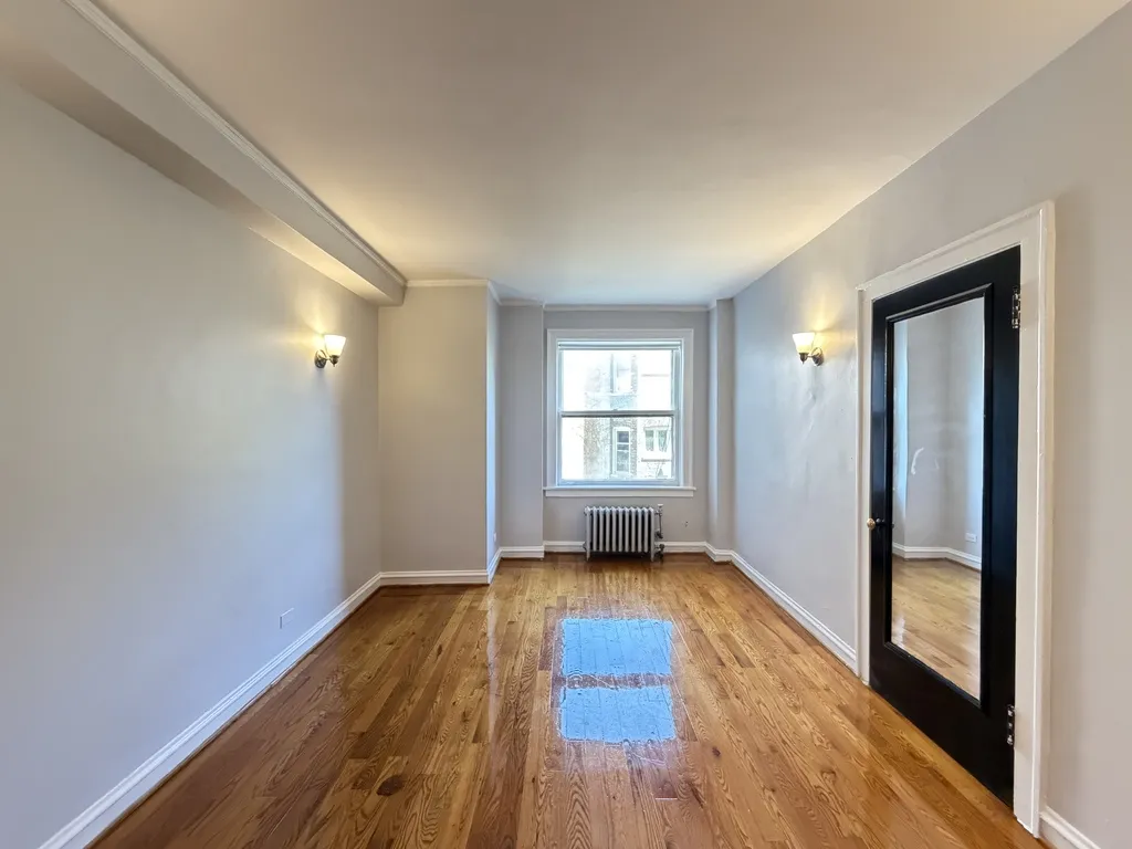 917 W Eastwood Ave, ,  60640, USA 60640-unit#307-Chicago-IL