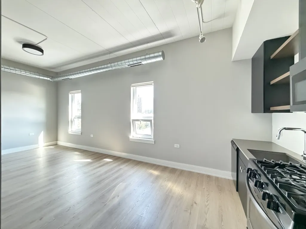 941 W Belmont Ave, , 60657, USA 60657-unit#501-Chicago-IL