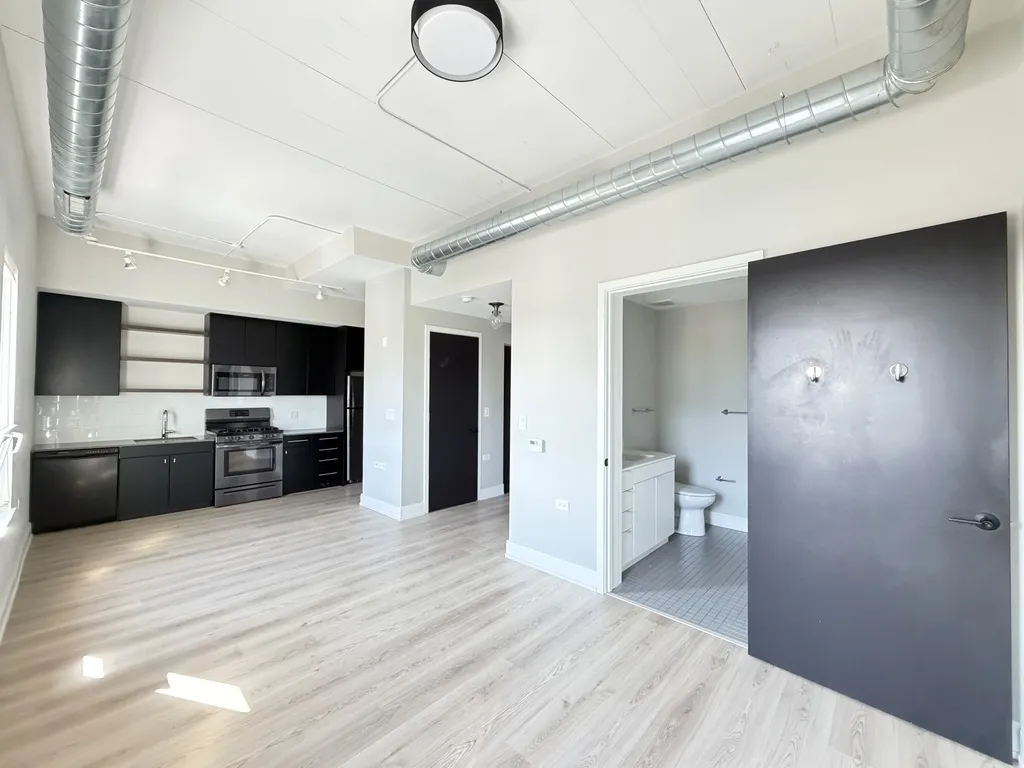 941 W Belmont Ave, , 60657, USA 60657-unit#501-Chicago-IL