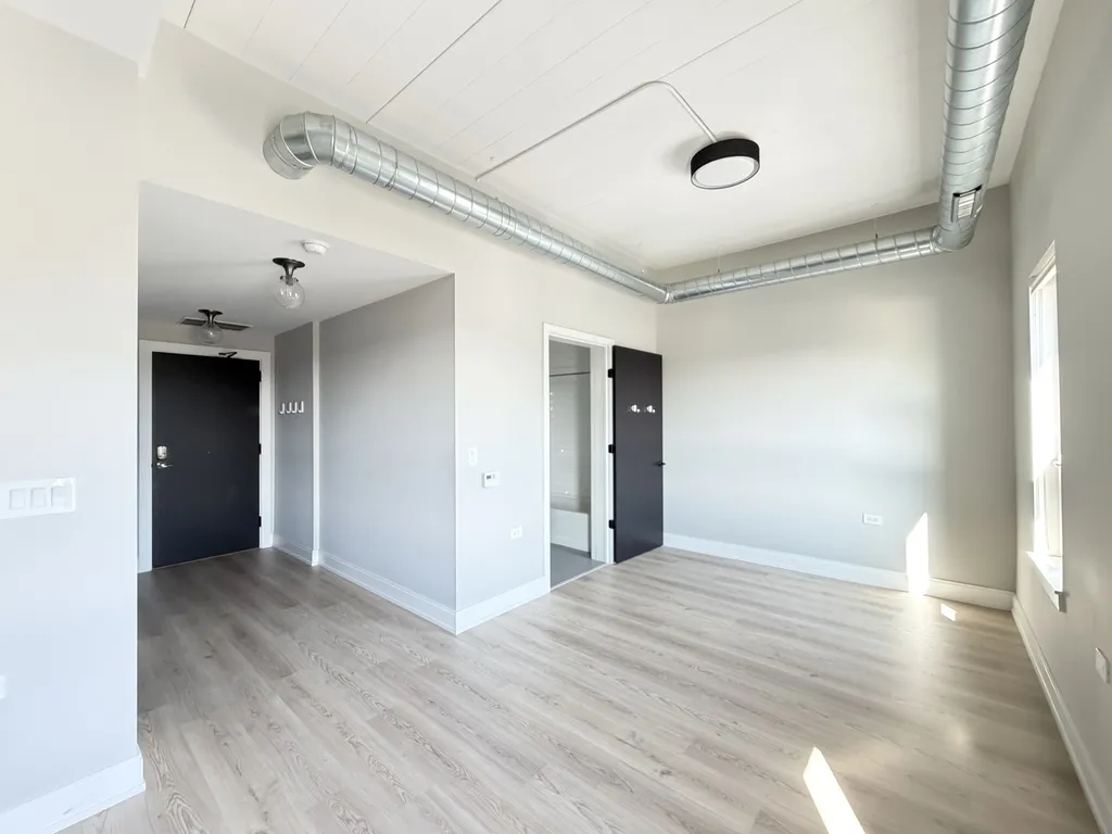 941 W Belmont Ave, , 60657, USA 60657-unit#501-Chicago-IL