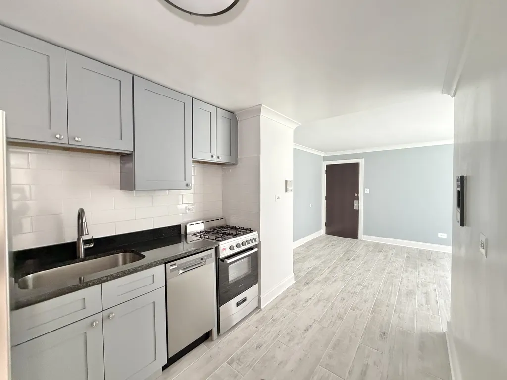6731 N California Ave, , 60645, USA 60645-unit#GS-Chicago-IL