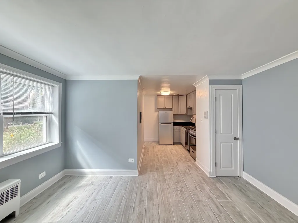 6731 N California Ave, , 60645, USA 60645-unit#GS-Chicago-IL