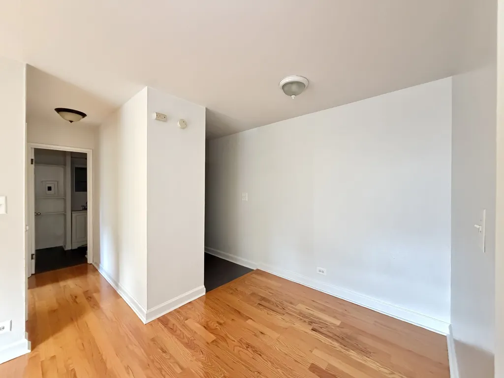 6830 N Sheridan Rd, , 60626, USA 60626-unit#266-Chicago-IL