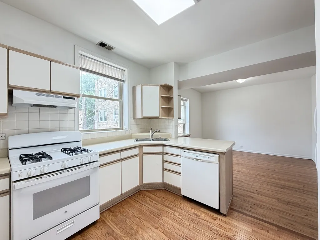 5783 N Ridge Ave, , 60660, USA 60660-unit#2-Chicago-IL