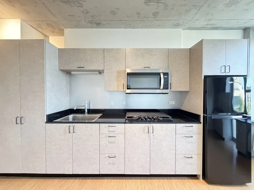 1515 N Fremont St, ,  60642, USA 60642-unit#404-Chicago-IL