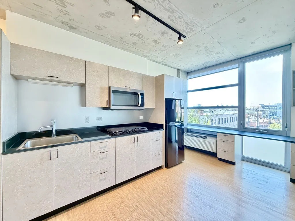 1515 N Fremont St, ,  60642, USA 60642-unit#404-Chicago-IL