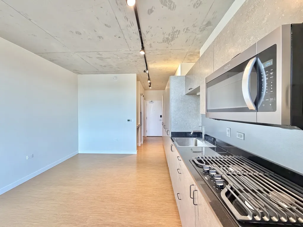 1515 N Fremont St, ,  60642, USA 60642-unit#404-Chicago-IL