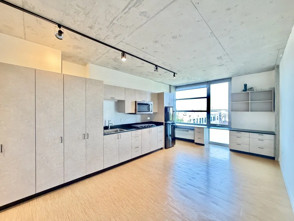 1515 N Fremont St, ,  60642, USA 60642-unit#404-Chicago-IL