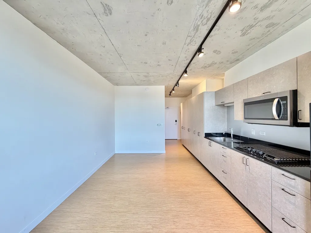 1515 N Fremont St, ,  60642, USA 60642-unit#404-Chicago-IL