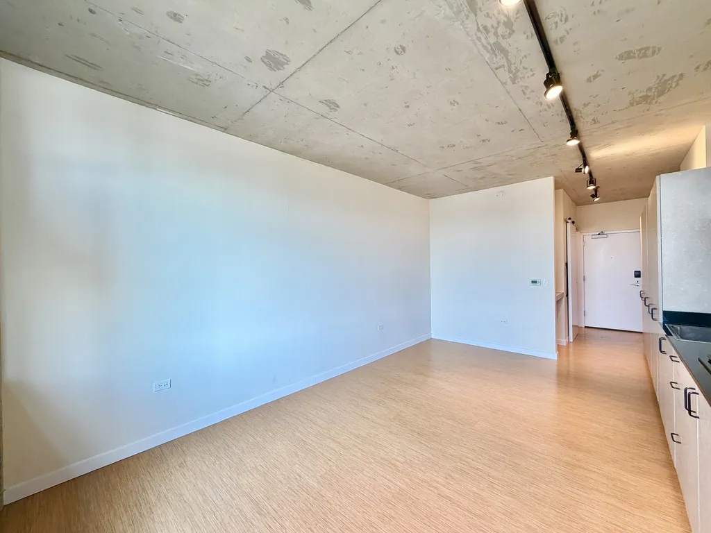 1515 N Fremont St, ,  60642, USA 60642-unit#404-Chicago-IL