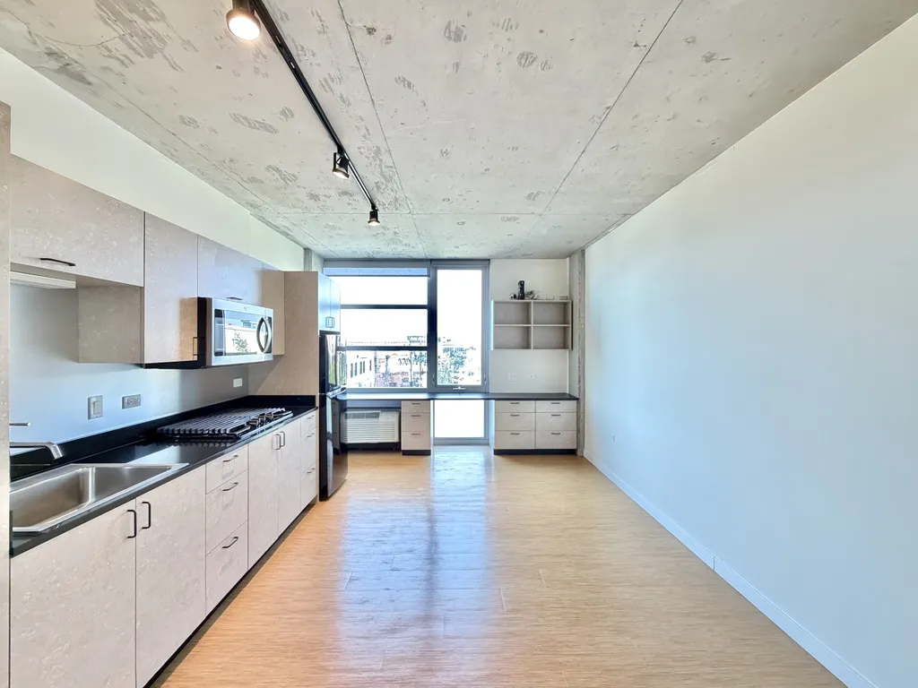 1515 N Fremont St, ,  60642, USA 60642-unit#404-Chicago-IL