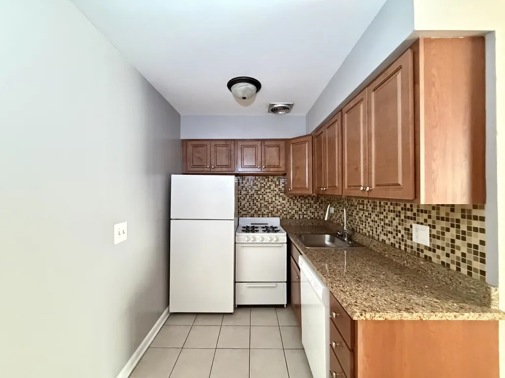 5820 N Sheridan Rd, ,  60660, USA 60660-unit#409-Chicago-IL