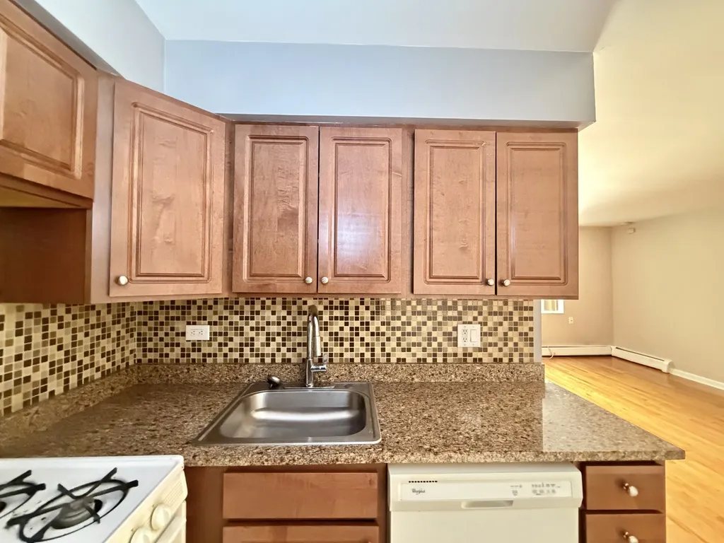 5820 N Sheridan Rd, ,  60660, USA 60660-unit#409-Chicago-IL