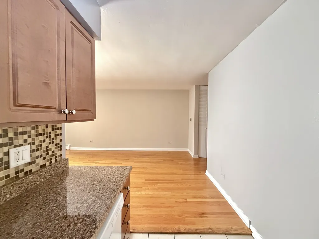 5820 N Sheridan Rd, ,  60660, USA 60660-unit#409-Chicago-IL