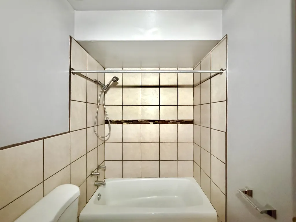 5820 N Sheridan Rd, ,  60660, USA 60660-unit#409-Chicago-IL