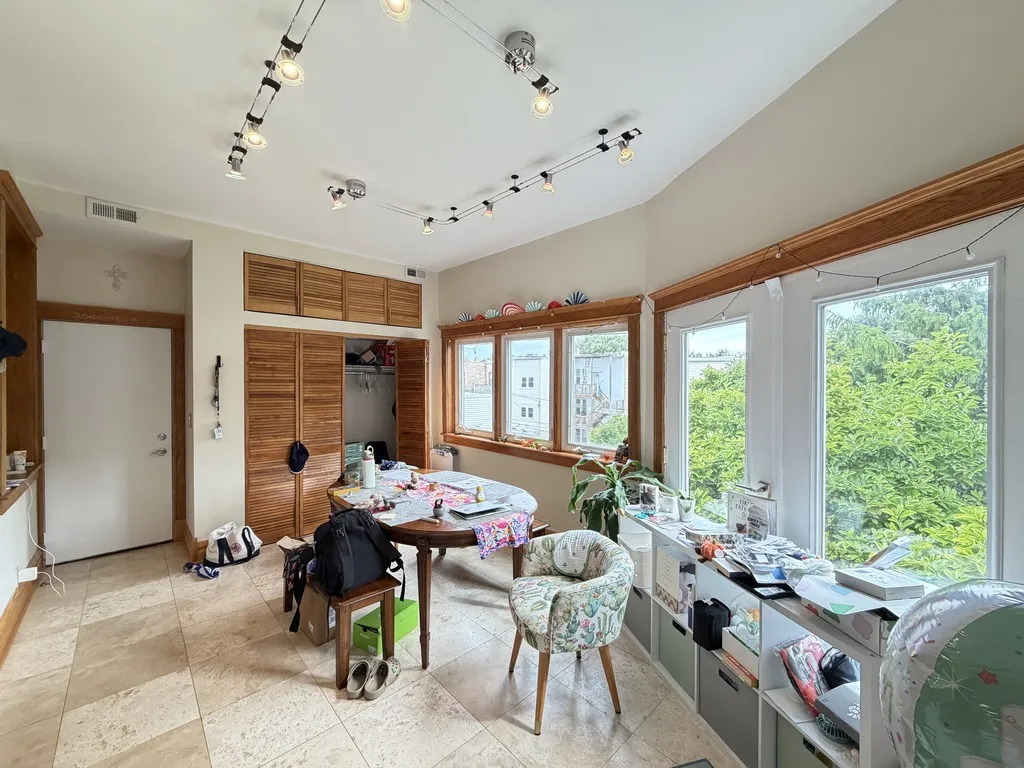 833 N Rockwell St, , 60622, USA 60622-unit#3-Chicago-IL