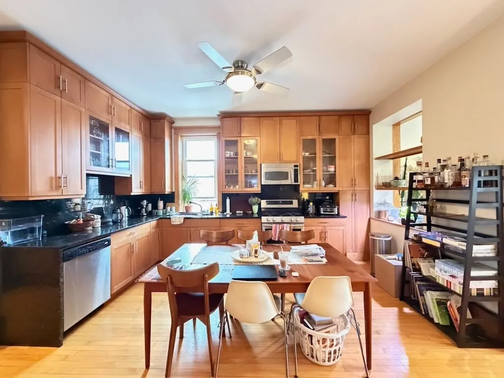 835 N Rockwell St, ,  60622, USA 60622-unit#3-Chicago-IL