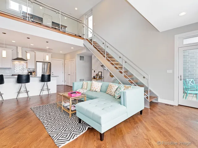 1607 W Irving Park Rd, ,  60613, USA 60613-unit#4B-Chicago-IL