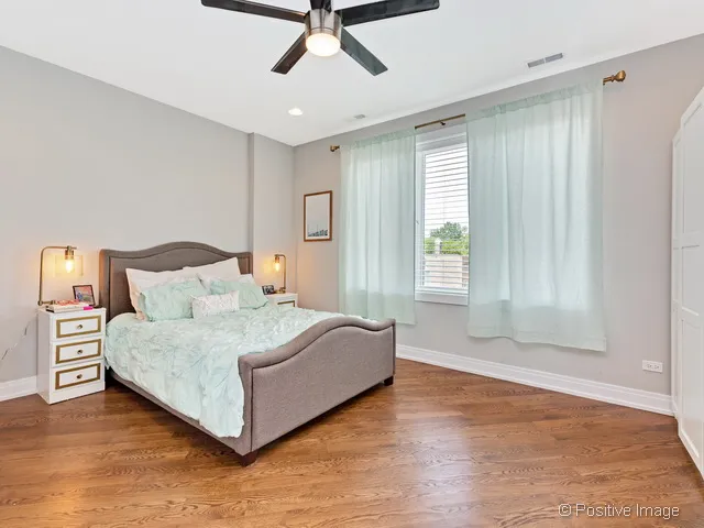 1607 W Irving Park Rd, ,  60613, USA 60613-unit#4B-Chicago-IL
