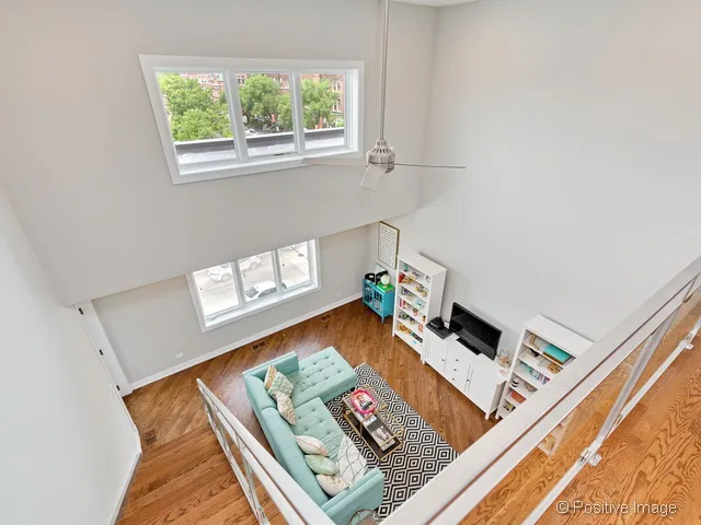 1607 W Irving Park Rd, ,  60613, USA 60613-unit#4B-Chicago-IL