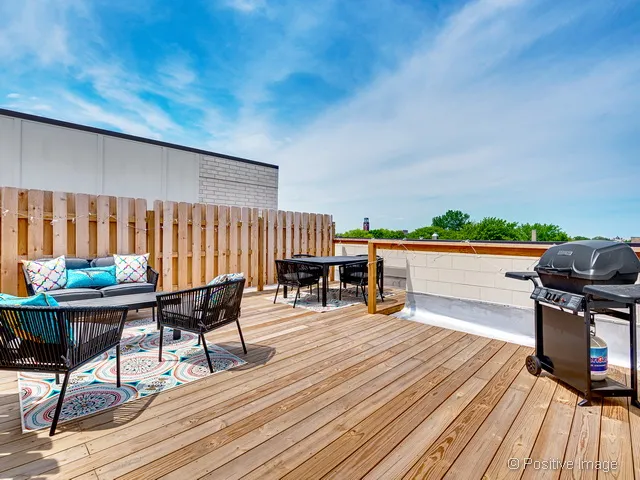 1607 W Irving Park Rd, ,  60613, USA 60613-unit#4B-Chicago-IL