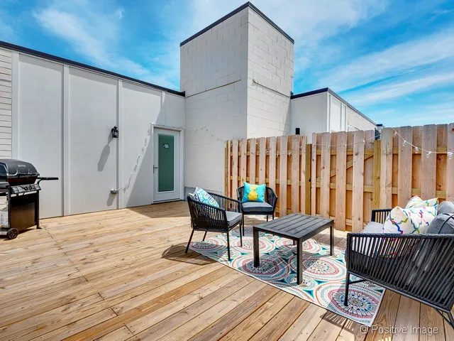 1607 W Irving Park Rd, ,  60613, USA 60613-unit#4B-Chicago-IL