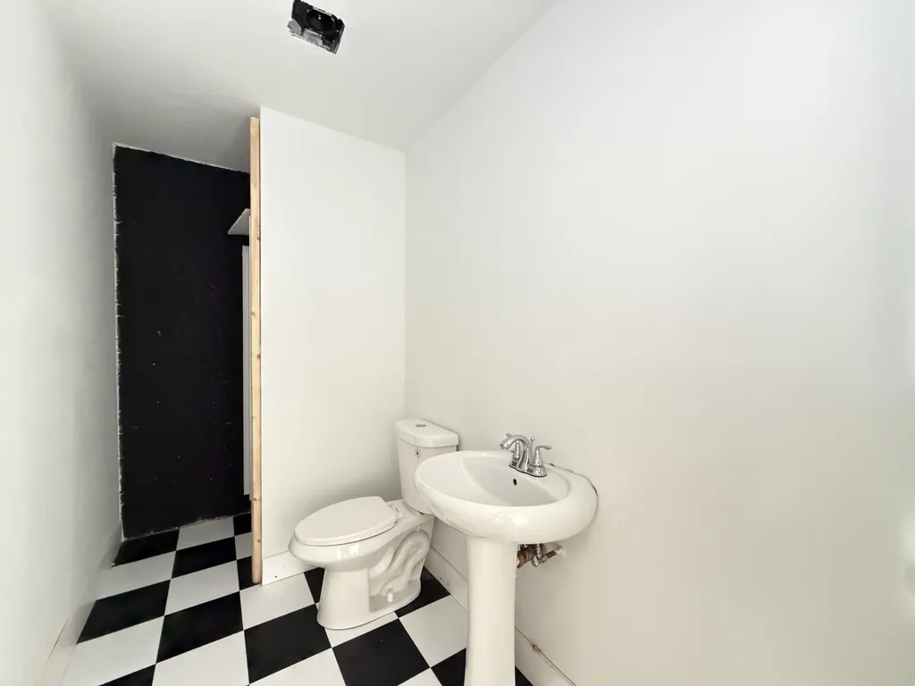 3144 W Carroll Ave, , 60612, USA 60612-unit#203-Chicago-IL