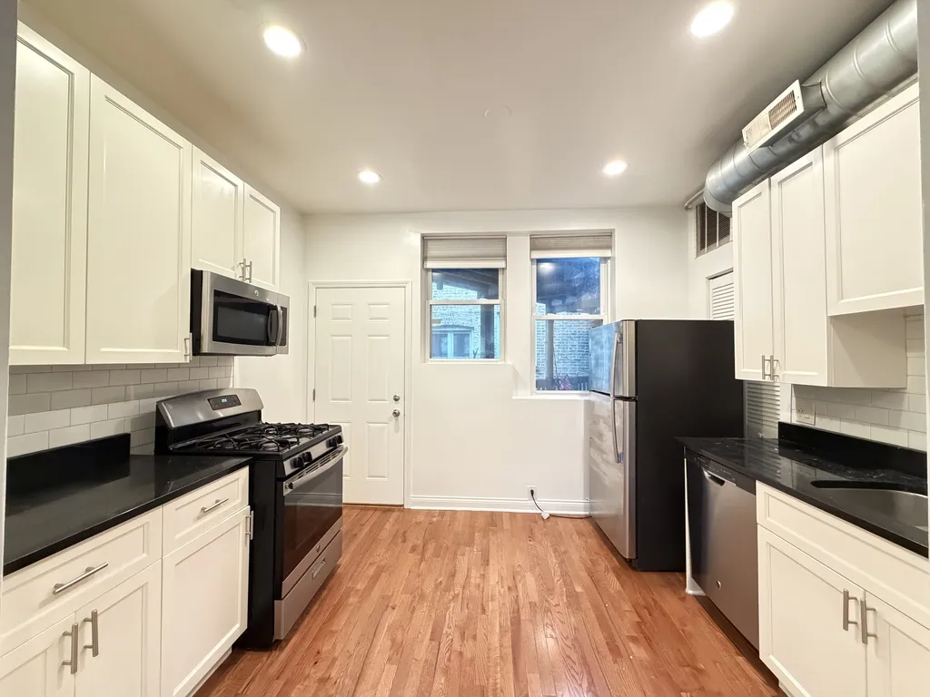 1161 W Lunt Ave, , 60626, USA 60626-unit#2-Chicago-IL