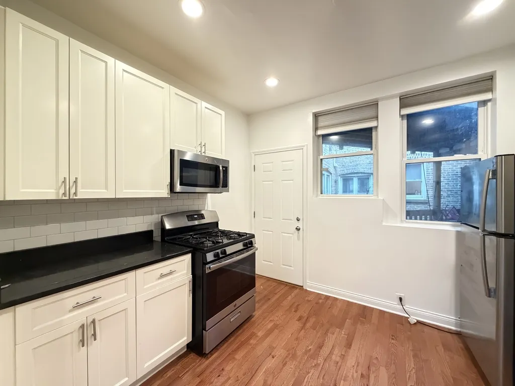 1161 W Lunt Ave, , 60626, USA 60626-unit#2-Chicago-IL
