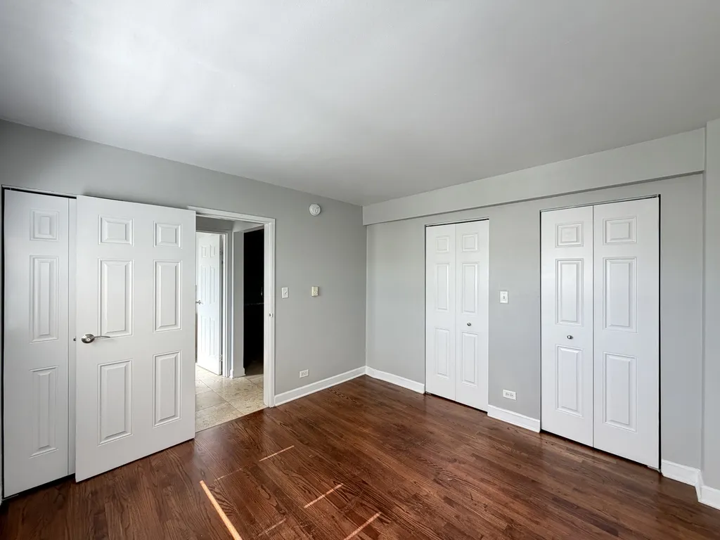 7628 N Milwaukee Ave, Niles,  60714, USA 60714-unit#2A-Chicago-IL