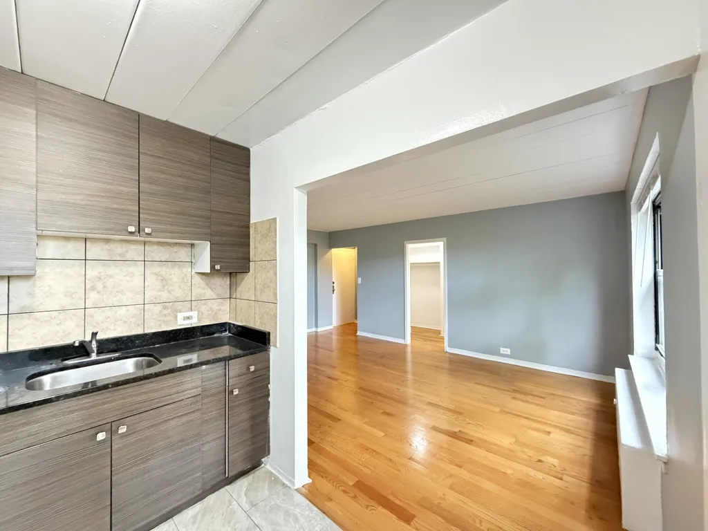 1360 West Touhy Avenue, ,  60626, USA 60626-unit#406-Chicago-IL