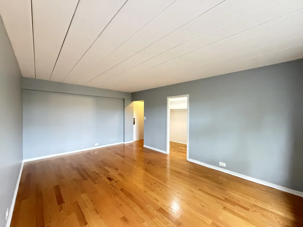 1360 West Touhy Avenue, ,  60626, USA 60626-unit#406-Chicago-IL