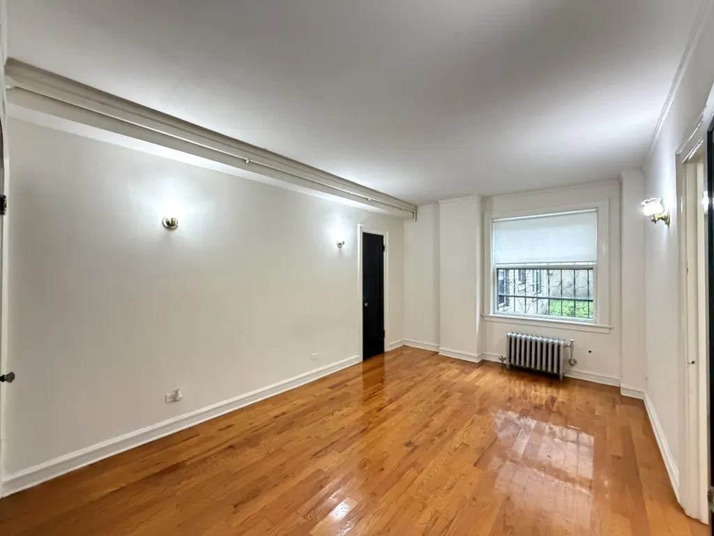 917 W Eastwood Ave, , 60640, USA 60640-unit#107-Chicago-IL