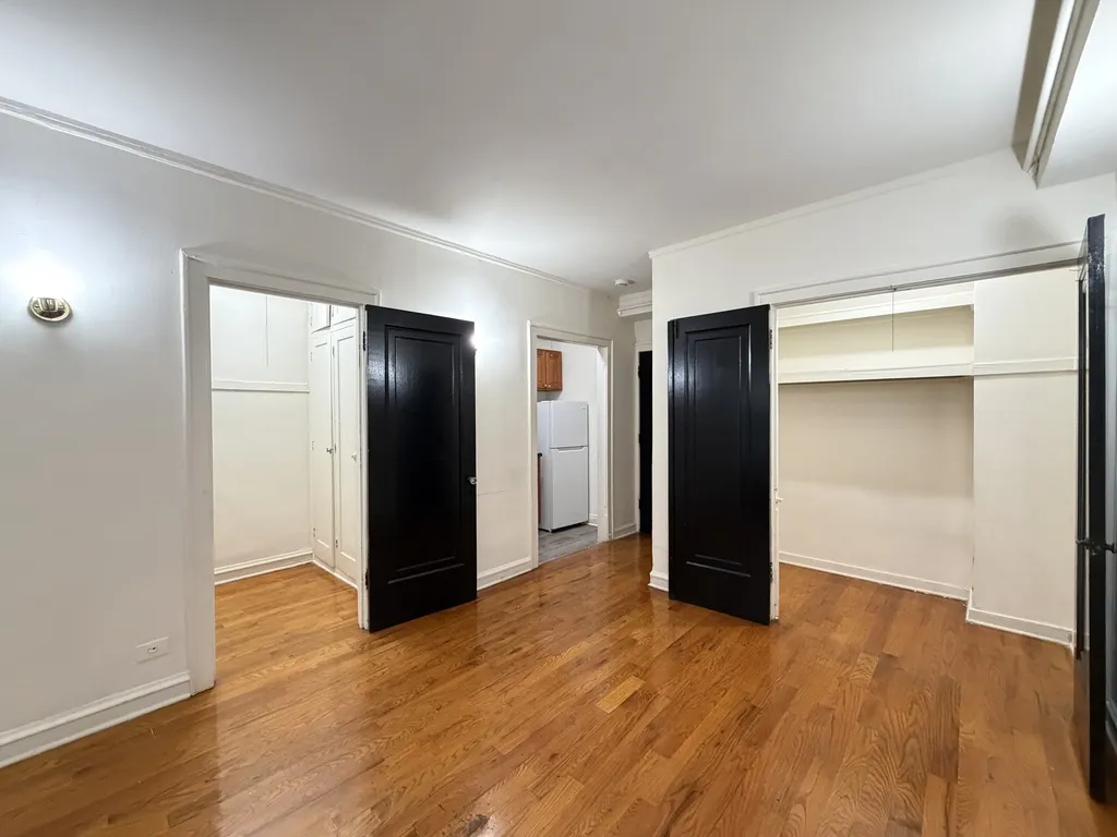 917 W Eastwood Ave, , 60640, USA 60640-unit#107-Chicago-IL